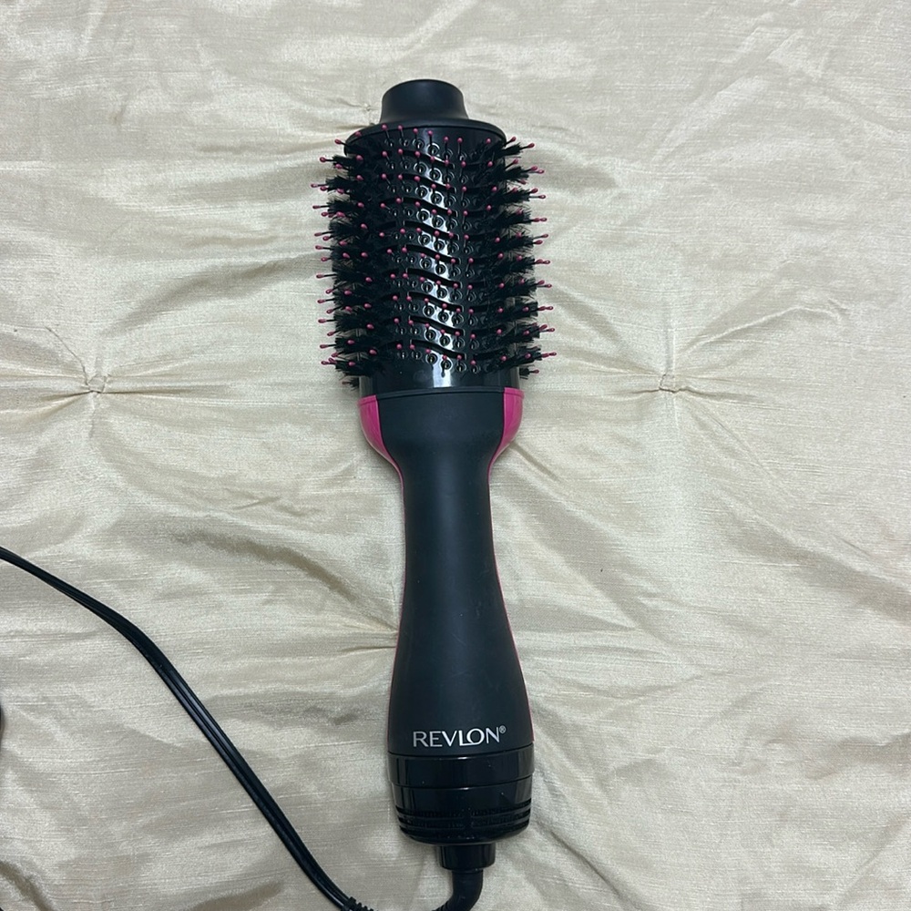 REVLON One-Step Volumizer Hair Dryer and Styler